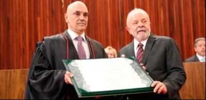 Lula e Alckmin recebem diplomas de presidente e vice-presidente
