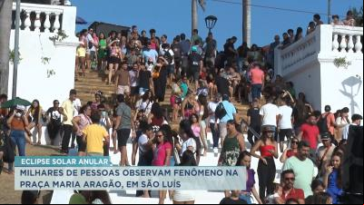 Eclipse: milhares de pessoas observam fenômeno na Praça Maria Aragão, em São Luís