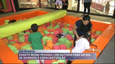Evento reúne pessoas com TEA para um dia de diversão e conscientização